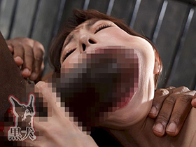 驚愕の巨チン 子宮を突き抜ける黒巨根！！上品なマンコにズボっ！！デカっ！こんなのあり得ない！　サンプル画像07